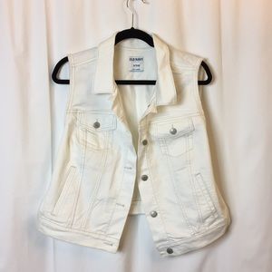 Old Navy white vest
